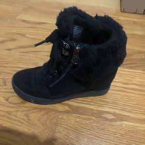 Guess 6M Dustyn faux fur wedge sneaker